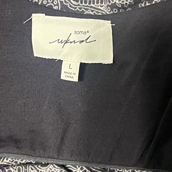 Soma Gray Patterned Maxi Dress, pockets, built in bra, slit on the side. - Picture 8 of 8